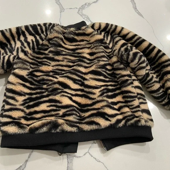 2t leopard print zip up coat - Picture 4 of 5